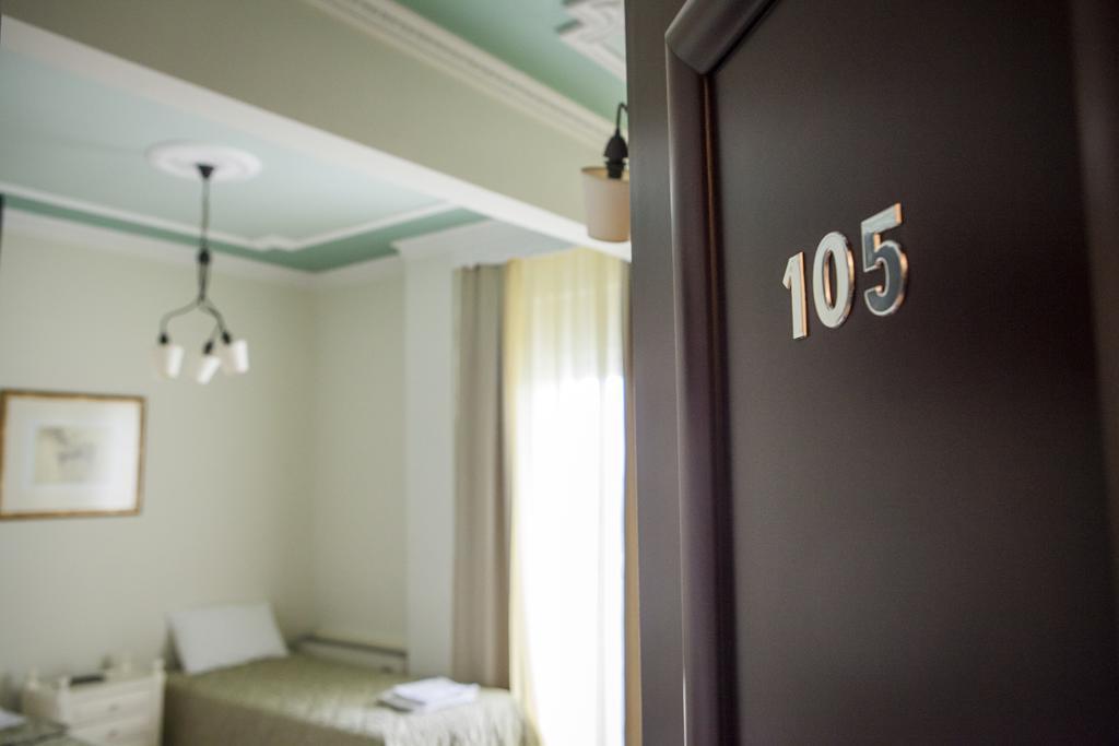 Hotel Zografos Paralía エクステリア 写真