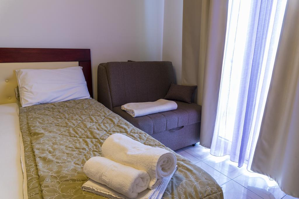 Hotel Zografos Paralía エクステリア 写真