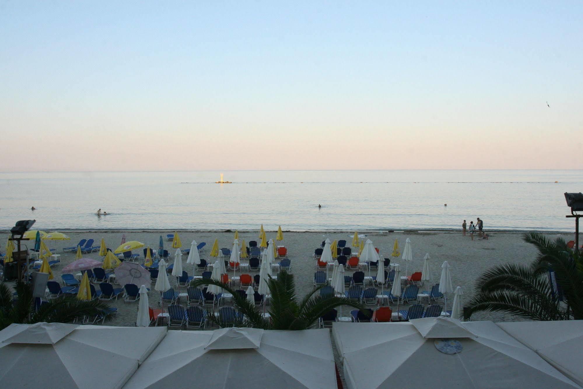 Hotel Zografos Paralía エクステリア 写真